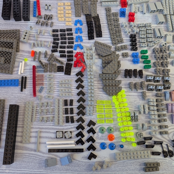 Assorted Building Blocks Set - Picture 9 of 12